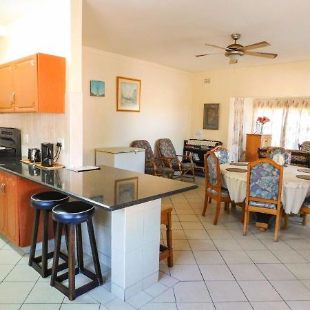 Mama Mia Cottages Oslo Beach Port Shepstone Kültér fotó