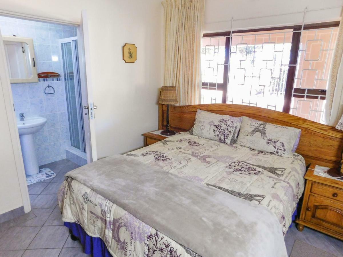 Mama Mia Cottages Oslo Beach Port Shepstone Kültér fotó