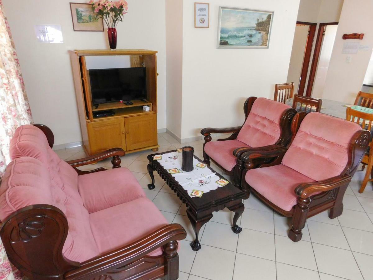 Mama Mia Cottages Oslo Beach Port Shepstone Kültér fotó