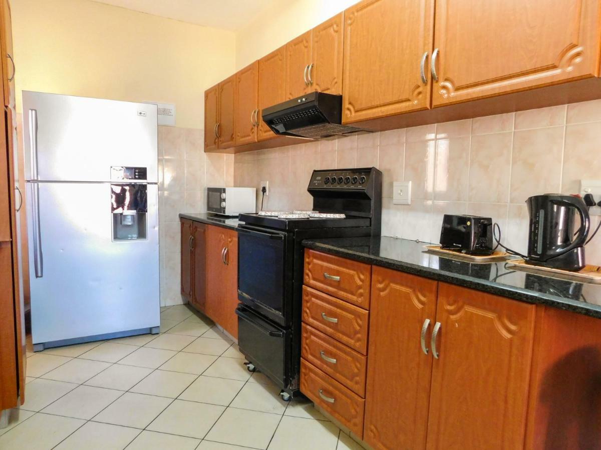 Mama Mia Cottages Oslo Beach Port Shepstone Kültér fotó
