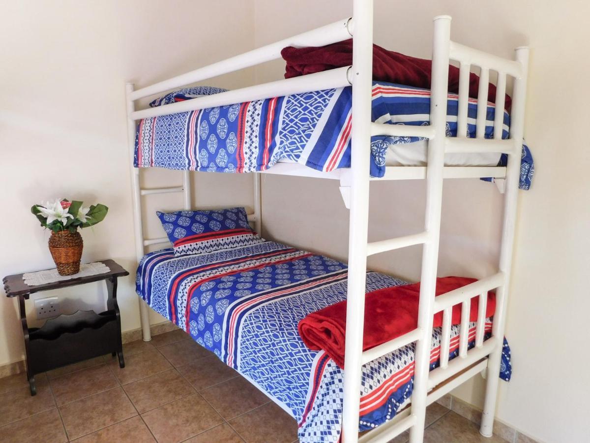 Mama Mia Cottages Oslo Beach Port Shepstone Kültér fotó