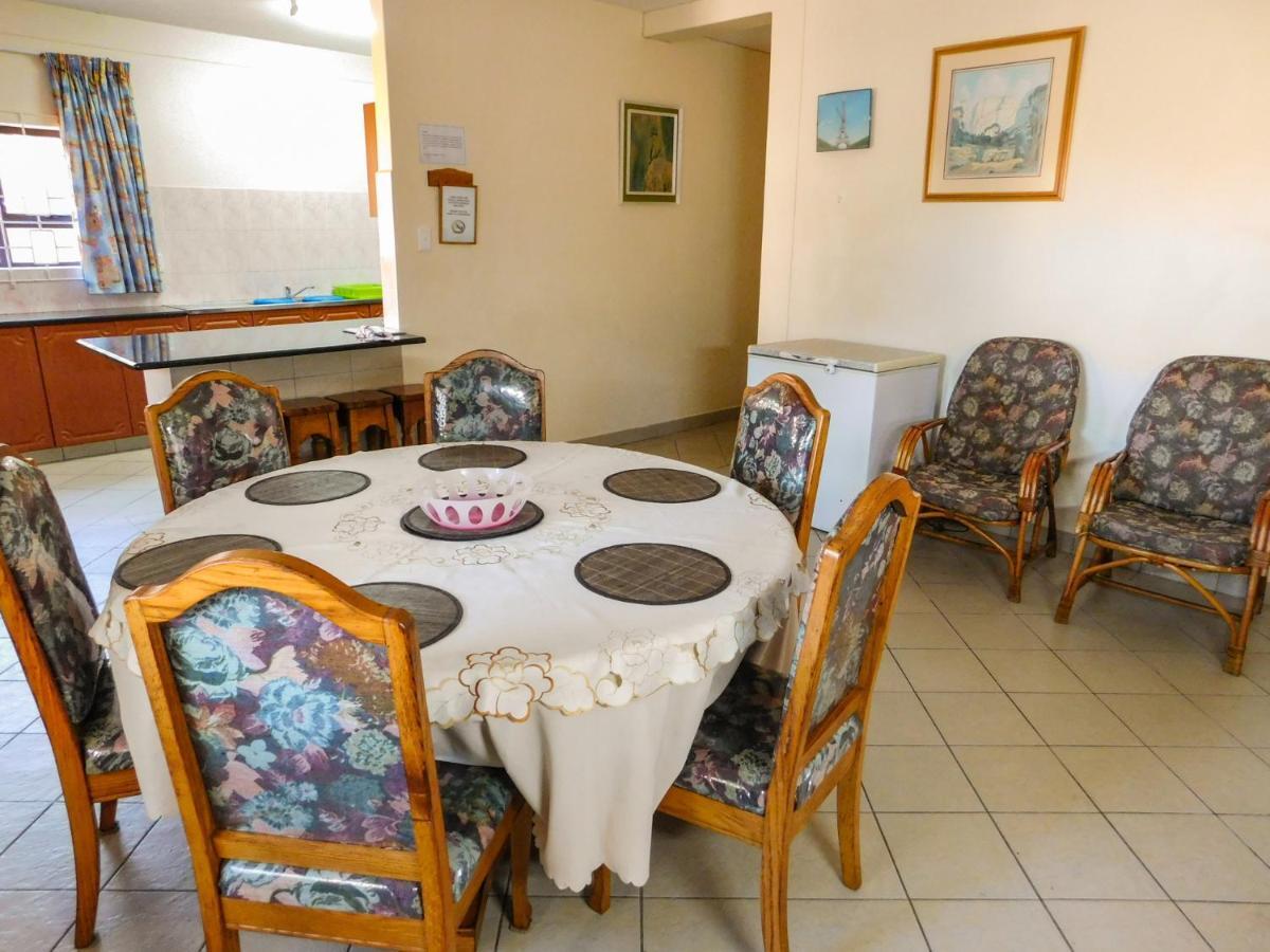 Mama Mia Cottages Oslo Beach Port Shepstone Kültér fotó